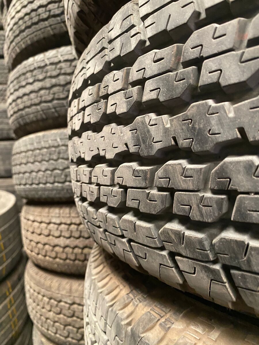 SUV and 4x4 tyres in the yard