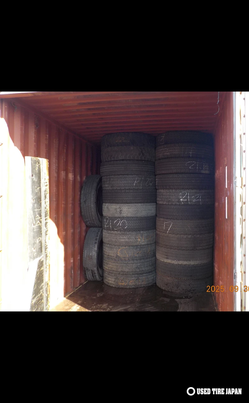 Used 11R22.5 truck tires loaded for export from Japan, September 2025